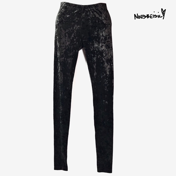 BDG Pants - ¡¡💕2/$20!! BDG Black Velvet Leggings